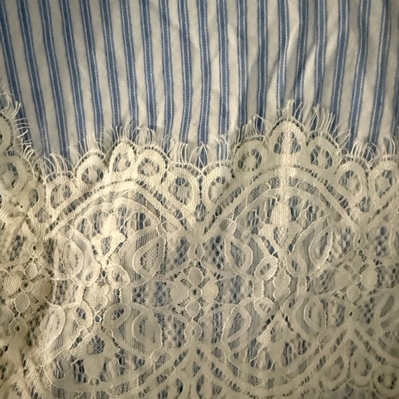 Zara Blue and White Striped With Lace Detailing With Bell 3/4 Sleeves Ribbon - Picture 5 of 8